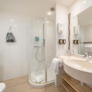 Deluxe Zimmer mit Kingsize-Bett
